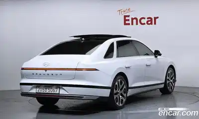Hyundai Grandeur 2023 3.5 Автомат в Москве № 458733, миниатюра 2