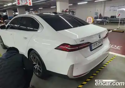 BMW 5-Series 2024 2.0 Автомат в Москве № 464350, миниатюра 10