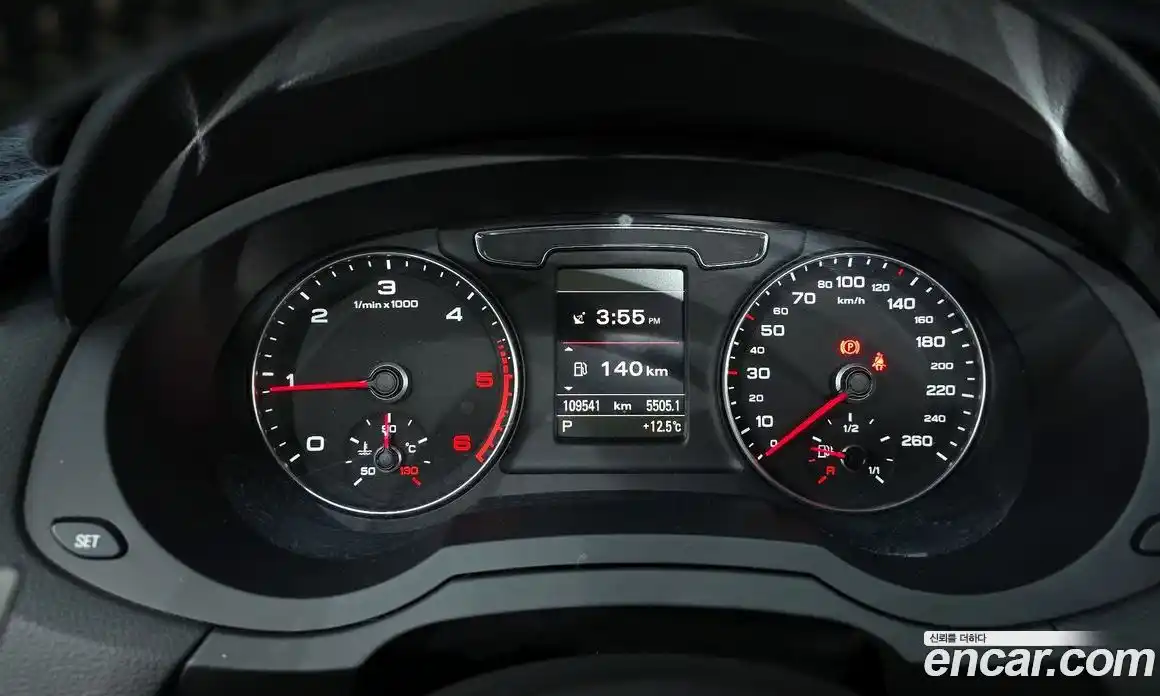 Audi Q3 2016 2.0 Автомат в Москве № 469159, фото 8