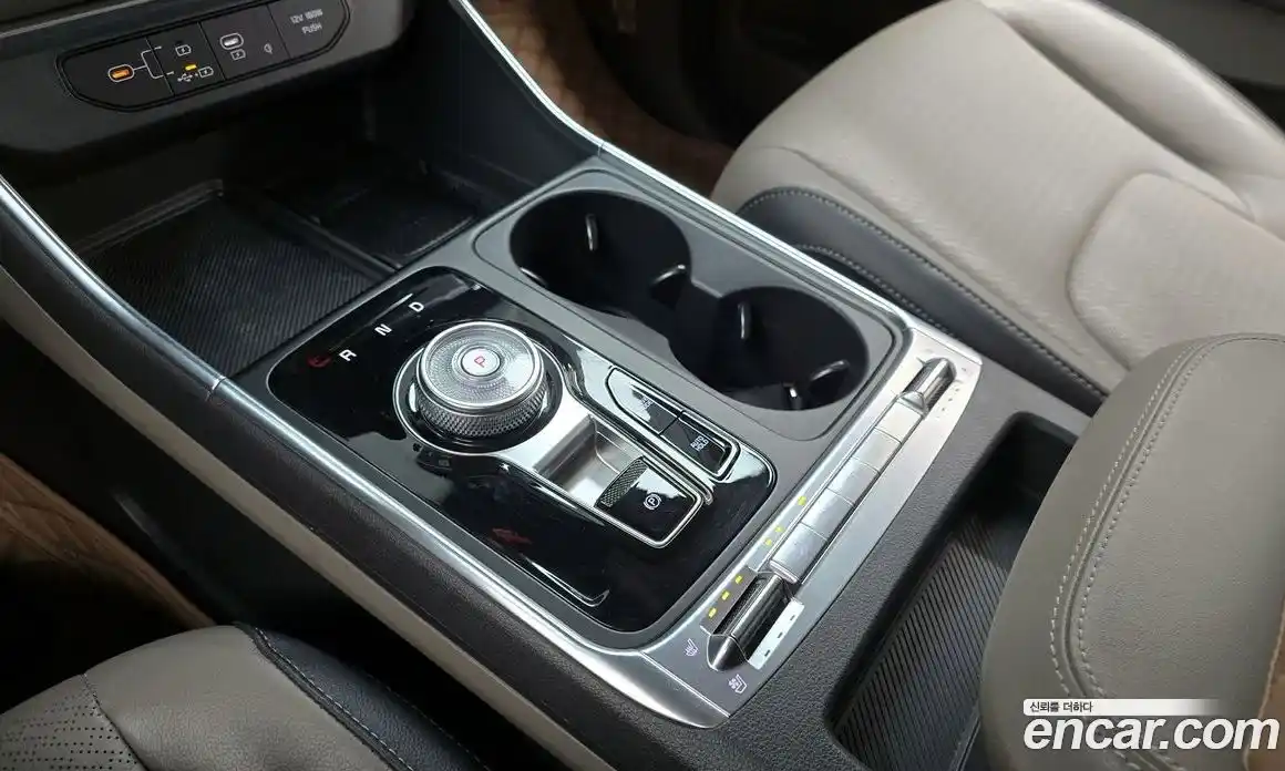 Kia Canival 2024 3.5 Автомат в Москве № 52942, фото 14