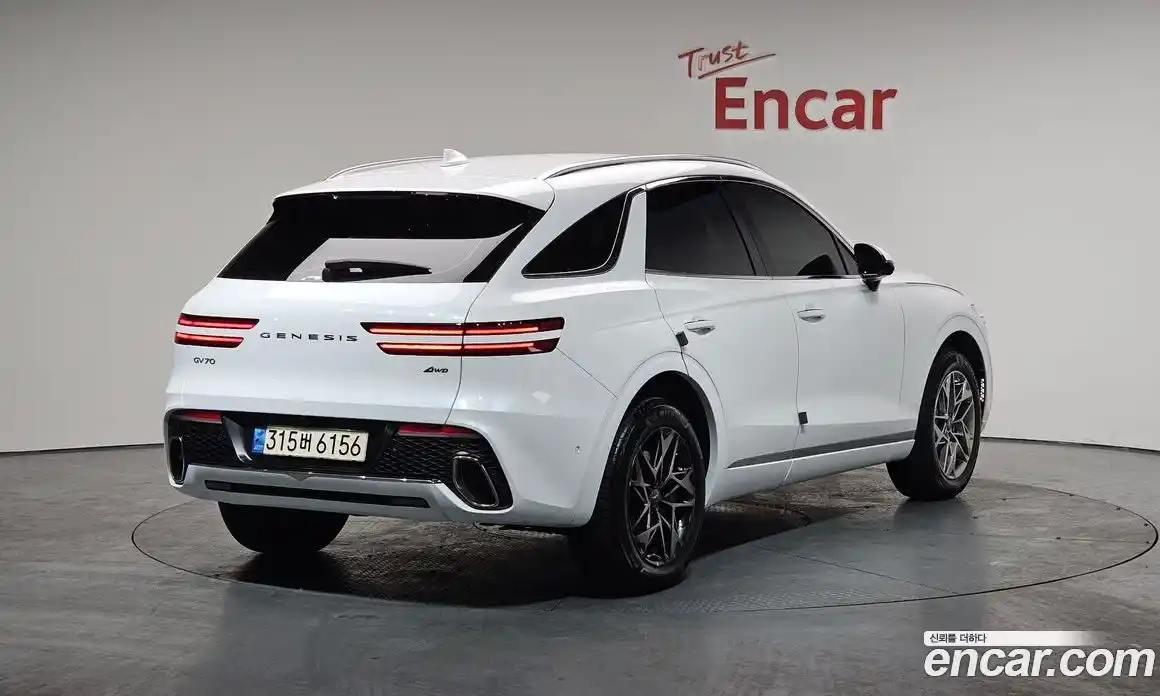 Genesis GV70 2023 2.5 Автомат в Москве № 57903, фото 18