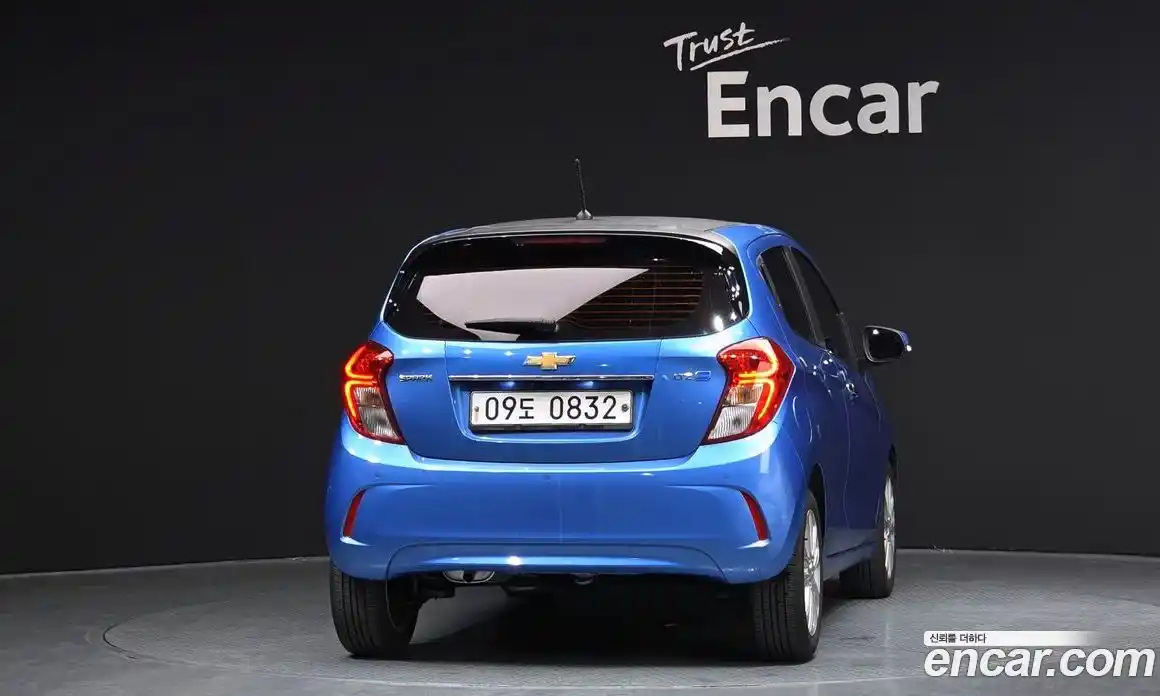 Chevrolet Spark 2016 1.0 Автомат в Москве № 79767, фото 4