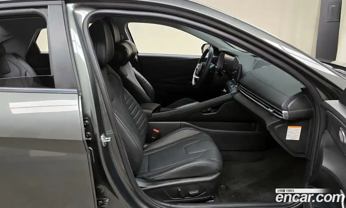 Hyundai Avante 2025 1.6 Автомат в Москве № 9756, фото 11