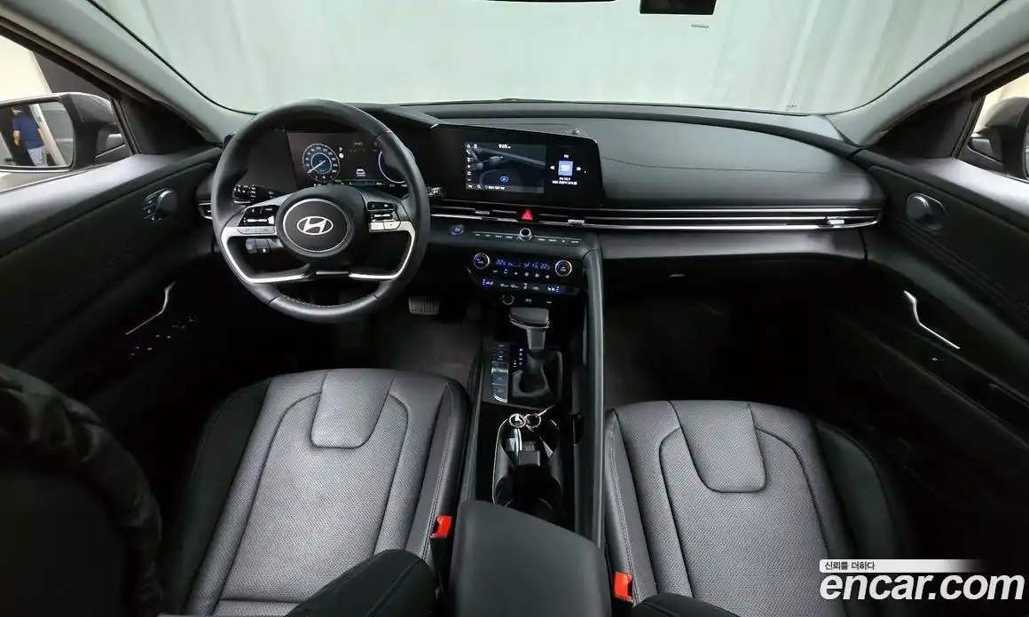 Hyundai Avante 2025 1.6 Автомат в Москве № 9756, фото 7