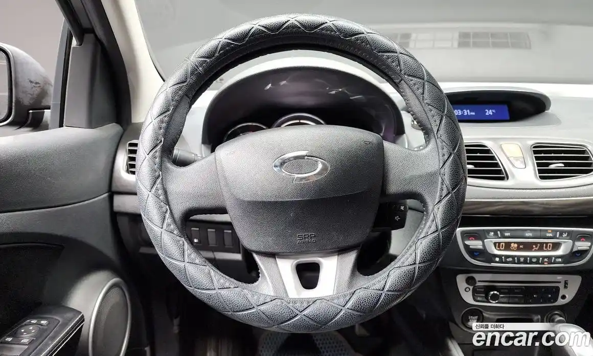 Renault SM3 2014 1.6 Автомат в Москве № 102418, фото 15