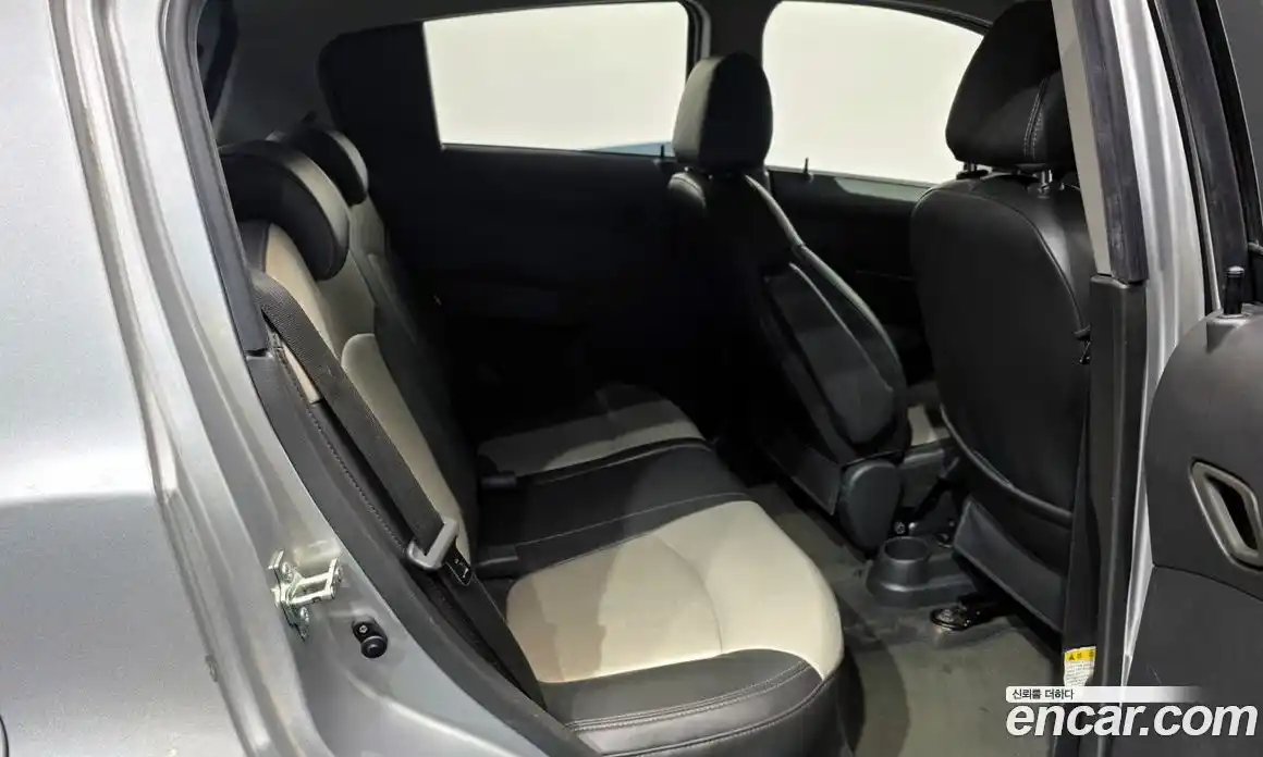 Chevrolet Spark 2012 1.0 Автомат в Москве № 103672, фото 12