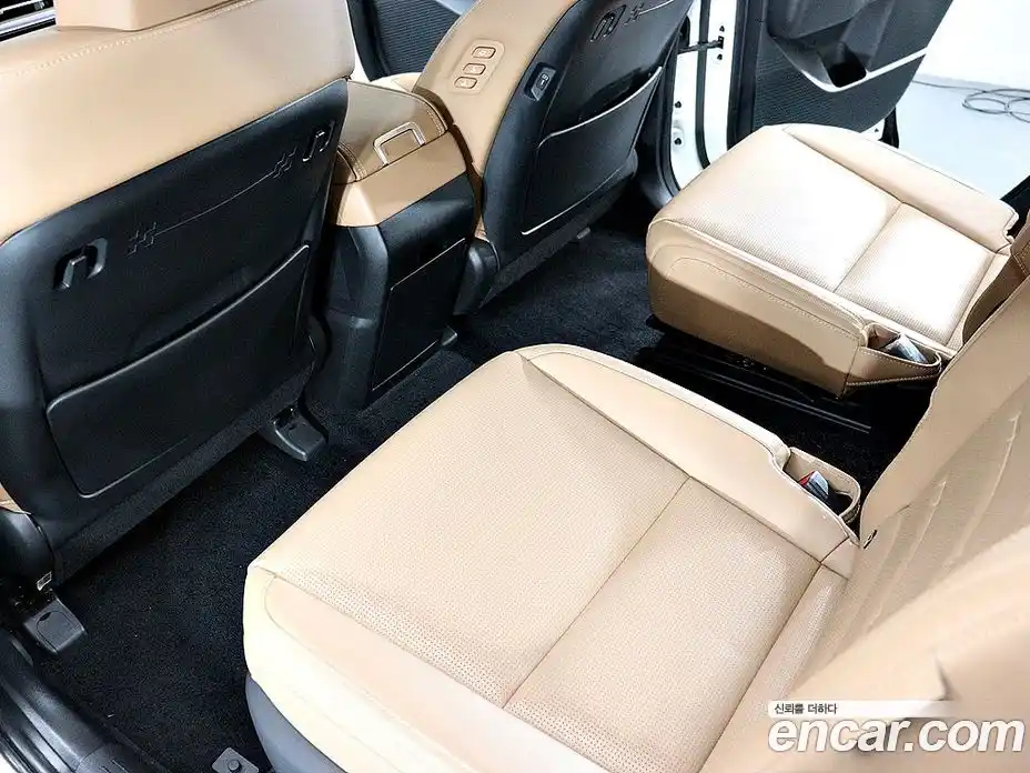 Hyundai Santa Fe 2024 1.6 Автомат в Москве № 108753, фото 11