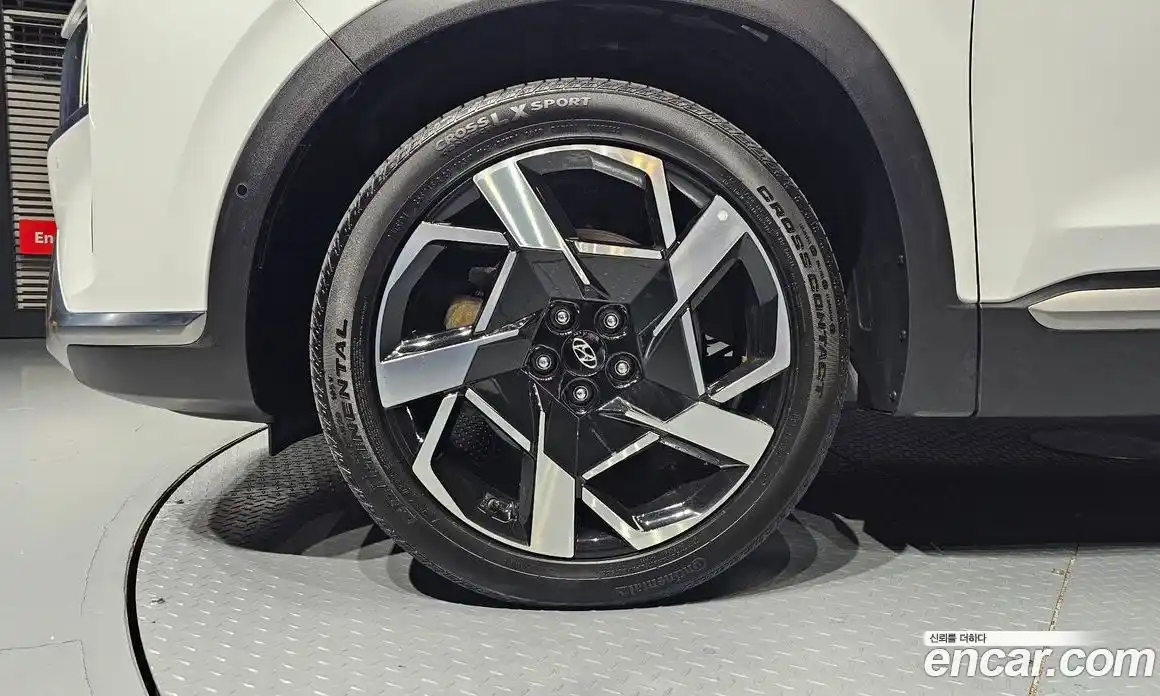 Hyundai Santa Fe 2023 2.5 Автомат в Москве № 112762, фото 20