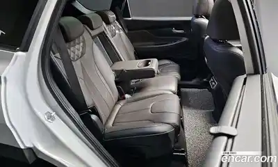 Hyundai Santa Fe 2023 2.5 Автомат в Москве № 112762, миниатюра 5