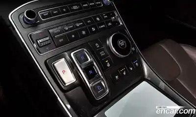 Hyundai Santa Fe 2023 2.5 Автомат в Москве № 112762, миниатюра 6