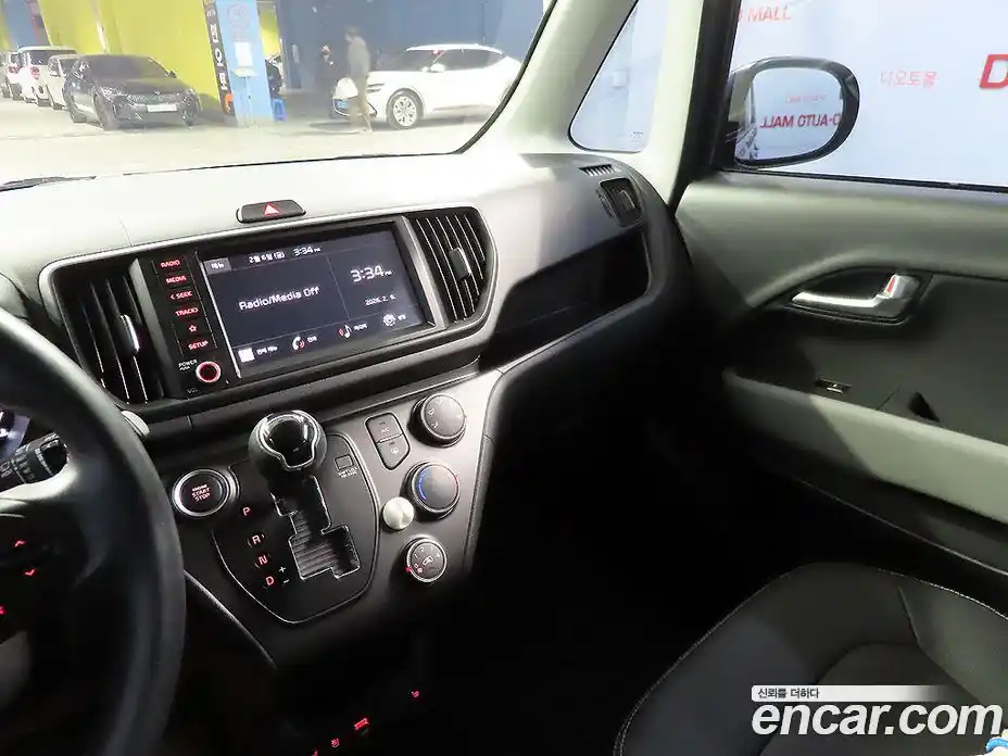 Kia Ray 2024 1.0 Автомат в Москве № 115129, фото 12