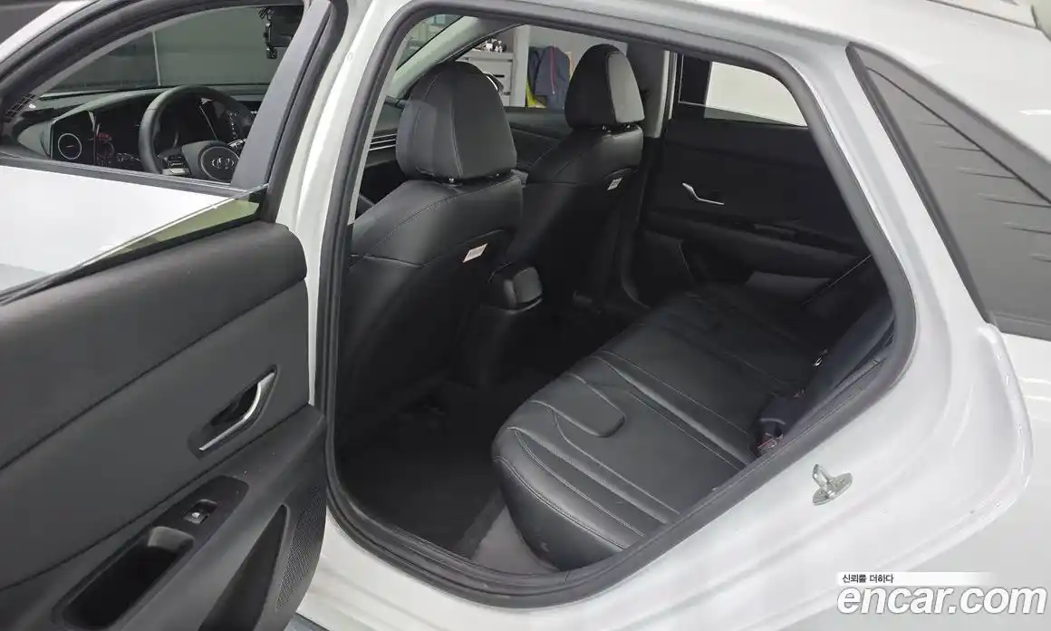 Hyundai Avante 2021 1.6 Автомат в Москве № 125620, фото 11