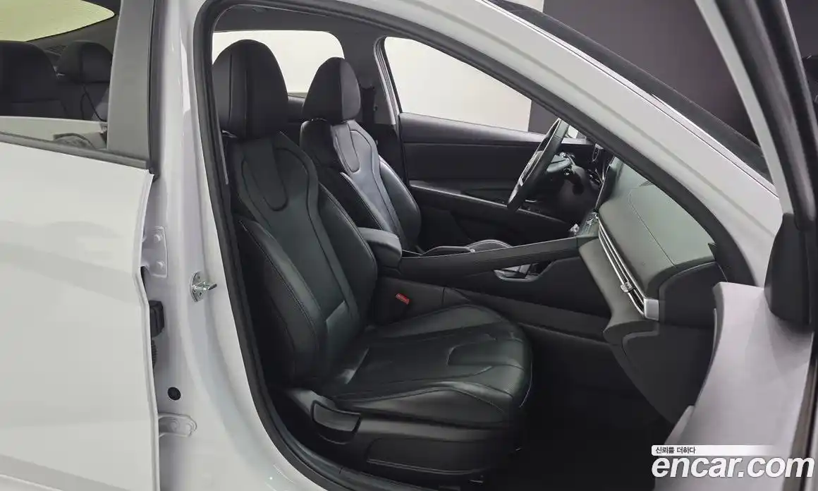 Hyundai Avante 2021 1.6 Автомат в Москве № 125620, фото 12