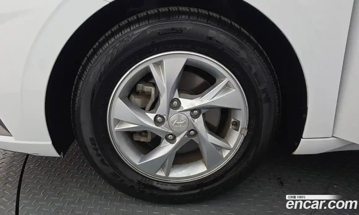 Hyundai Avante 2021 1.6 Автомат в Москве № 125620, фото 5