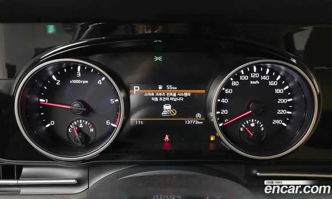 Kia Canival 2022 2.2 Автомат в Москве № 128458, фото 12