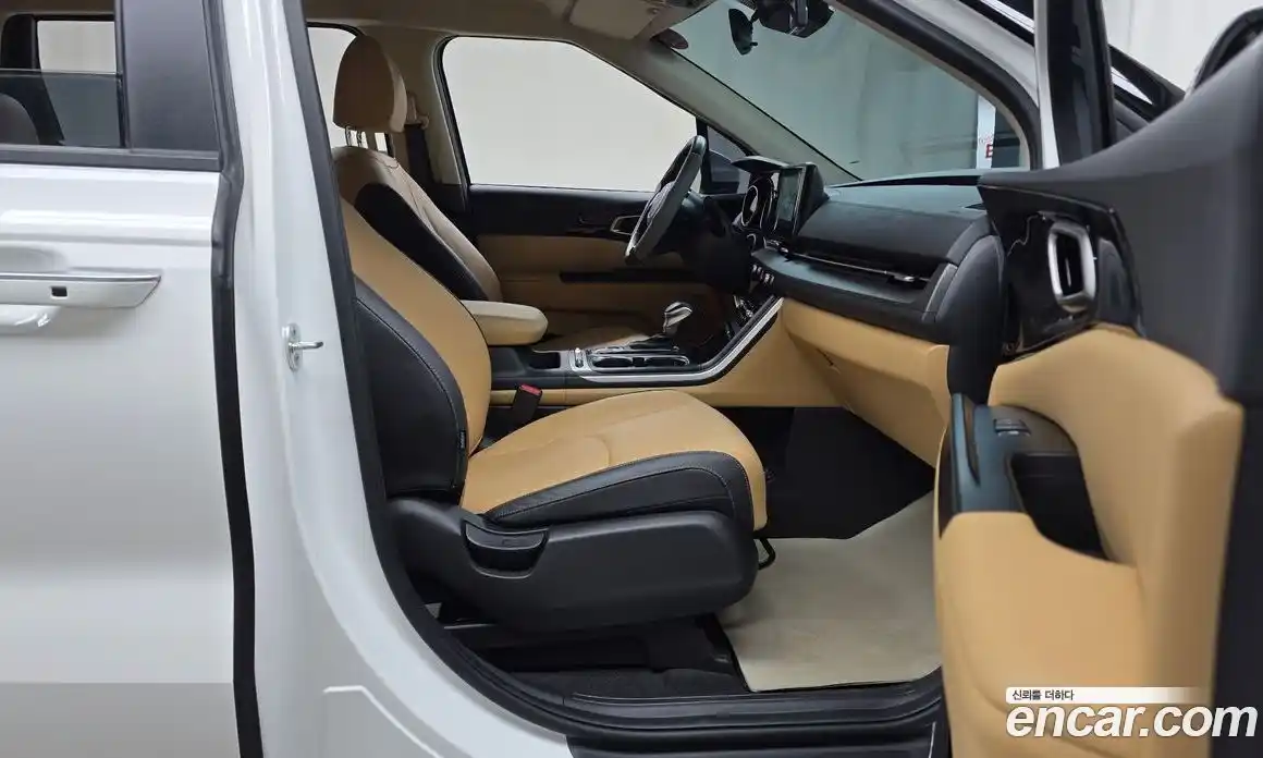 Kia Canival 2022 2.2 Автомат в Москве № 128458, фото 14