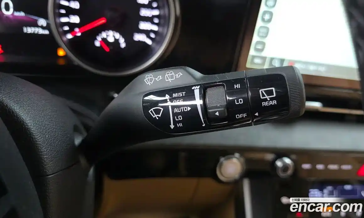 Kia Canival 2022 2.2 Автомат в Москве № 128458, фото 20