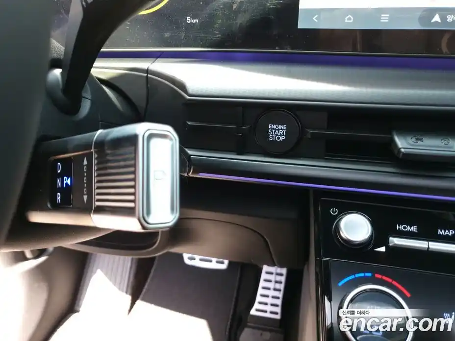 Hyundai Santa Fe 2025 1.6 Автомат в Москве № 129449, фото 9