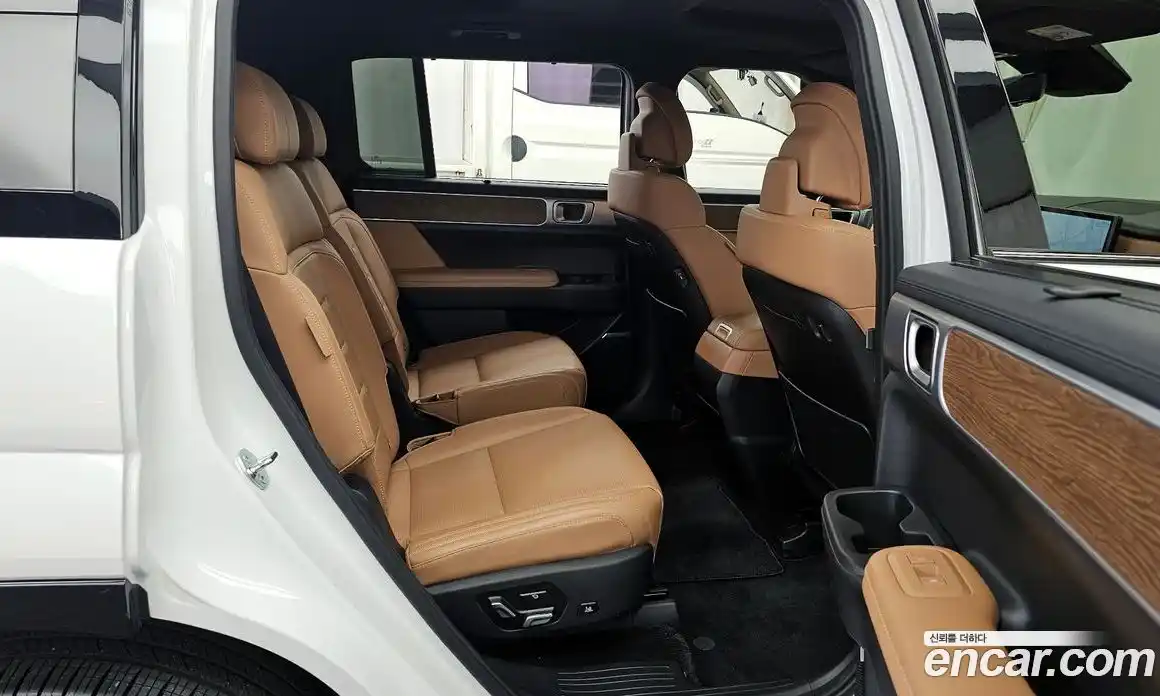 Hyundai Santa Fe 2024 2.5 Автомат в Москве № 130850, фото 15