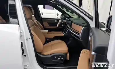 Hyundai Santa Fe 2024 2.5 Автомат в Москве № 130850, миниатюра 3