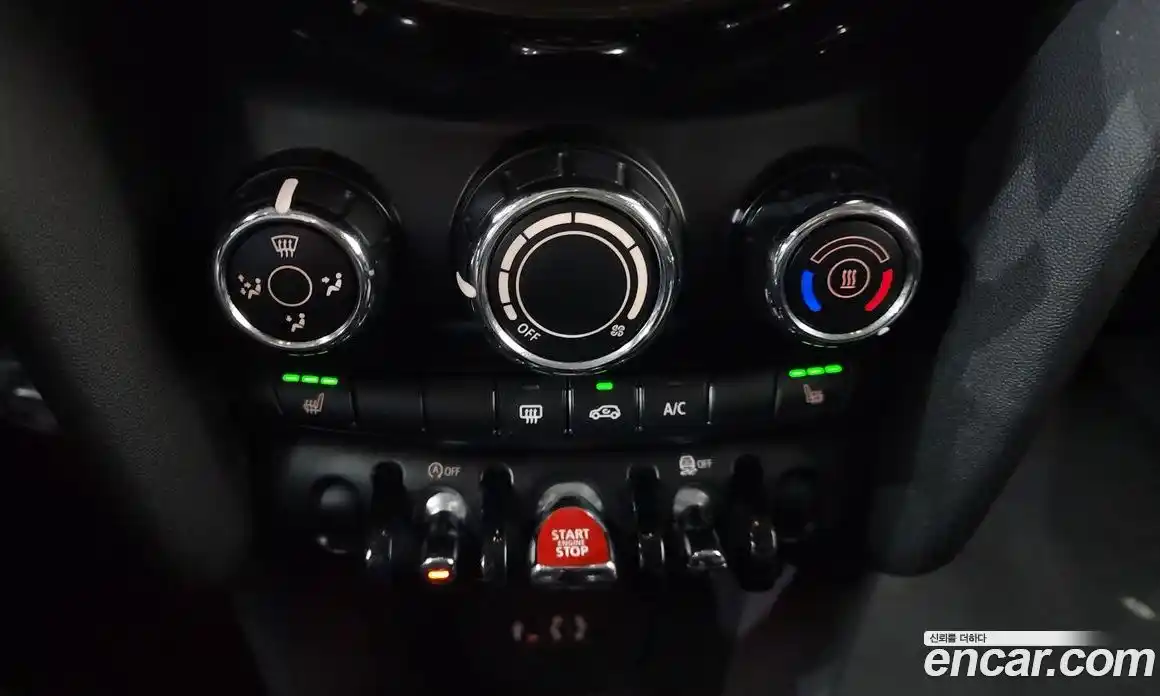 Mini Cooper 2015 1.5 Автомат в Москве № 139049, фото 10