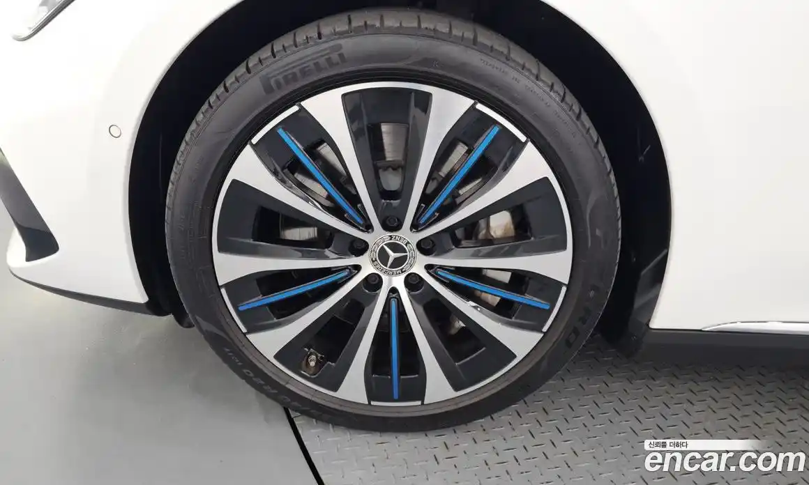 Mercedes-Benz EQE 2023 0.3 Автомат в Москве № 139476, фото 5