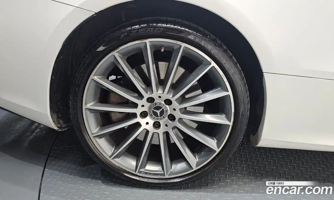 Mercedes-Benz E-Class 2021 3.0 Автомат в Москве № 140495, фото 19