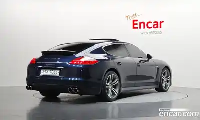 Porsche Panamera, 2011