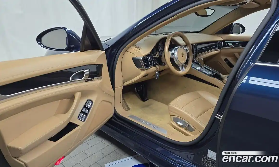 Porsche Panamera 2011 4.8 Автомат в Москве № 145024, фото 17