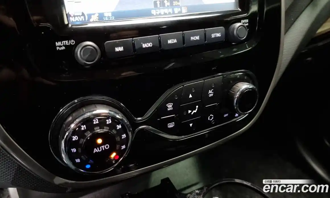 Renault QM3 2015 1.5 Автомат в Москве № 148417, фото 20