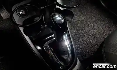 Renault QM3 2015 1.5 Автомат в Москве № 148417, миниатюра 8