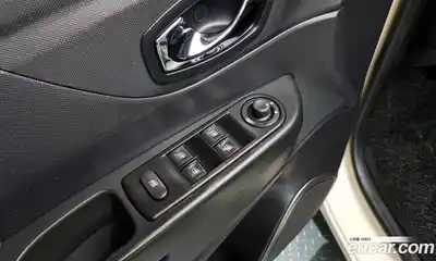 Renault QM3 2015 1.5 Автомат в Москве № 148417, миниатюра 9