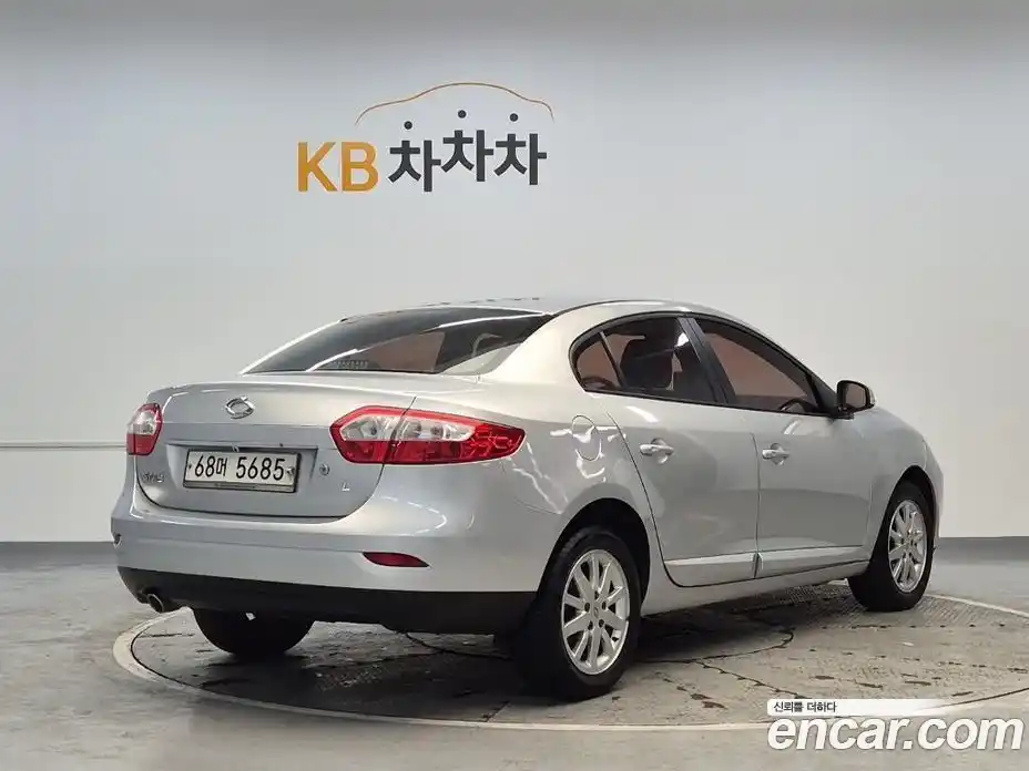 Renault SM3 2010 1.6 Автомат в Москве № 152669, фото 3