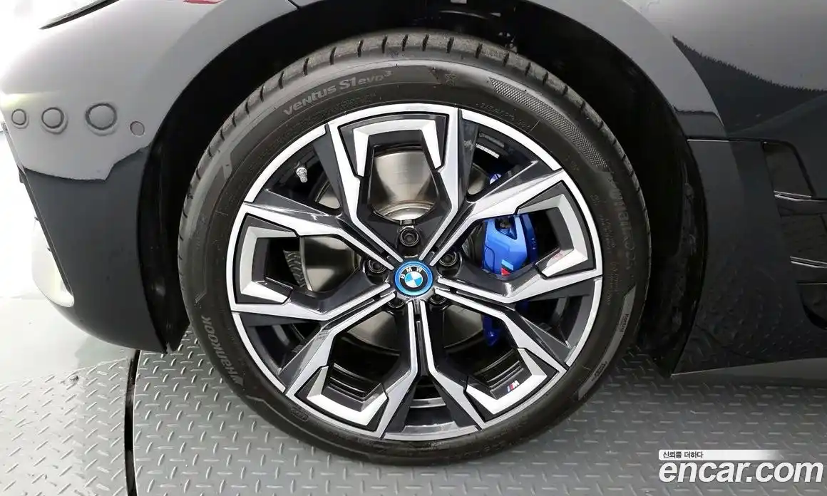 BMW i4 2023 0.2 Автомат в Москве № 153861, фото 5