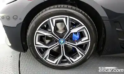 BMW i4 2023 0.2 Автомат в Москве № 153861, миниатюра 5