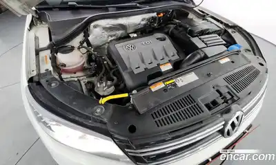 Volkswagen Tiguan 2015 2.0 Автомат в Москве № 155640, миниатюра 6