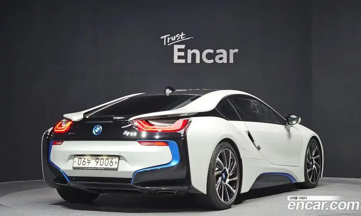 BMW i8 2016 1.5 Автомат в Москве № 156171, фото 16