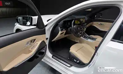 BMW 3-Series 2023 2.0 Автомат в Москве № 159051, миниатюра 10