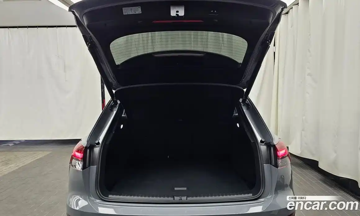 Audi Q4 e-tron 2025 0.2 Автомат в Москве № 162360, фото 11