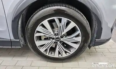 Audi Q4 e-tron 2025 0.2 Автомат в Москве № 162360, миниатюра 3