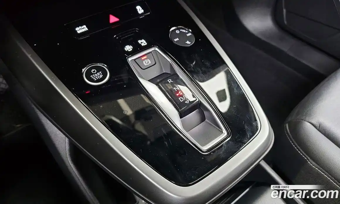 Audi Q4 e-tron 2025 0.2 Автомат в Москве № 162360, фото 4