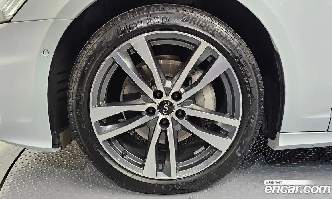 Audi A6 2023 2.0 Автомат в Москве № 162774, фото 12