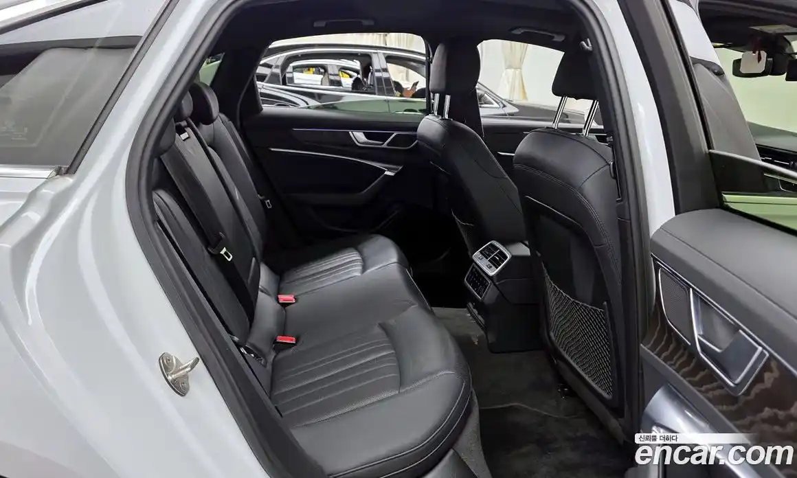 Audi A6 2021 2.0 Автомат в Москве № 163076, фото 8