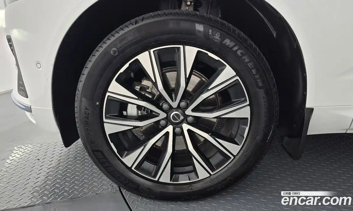 Volvo XC60 2025 2.0 Автомат в Москве № 164190, фото 14