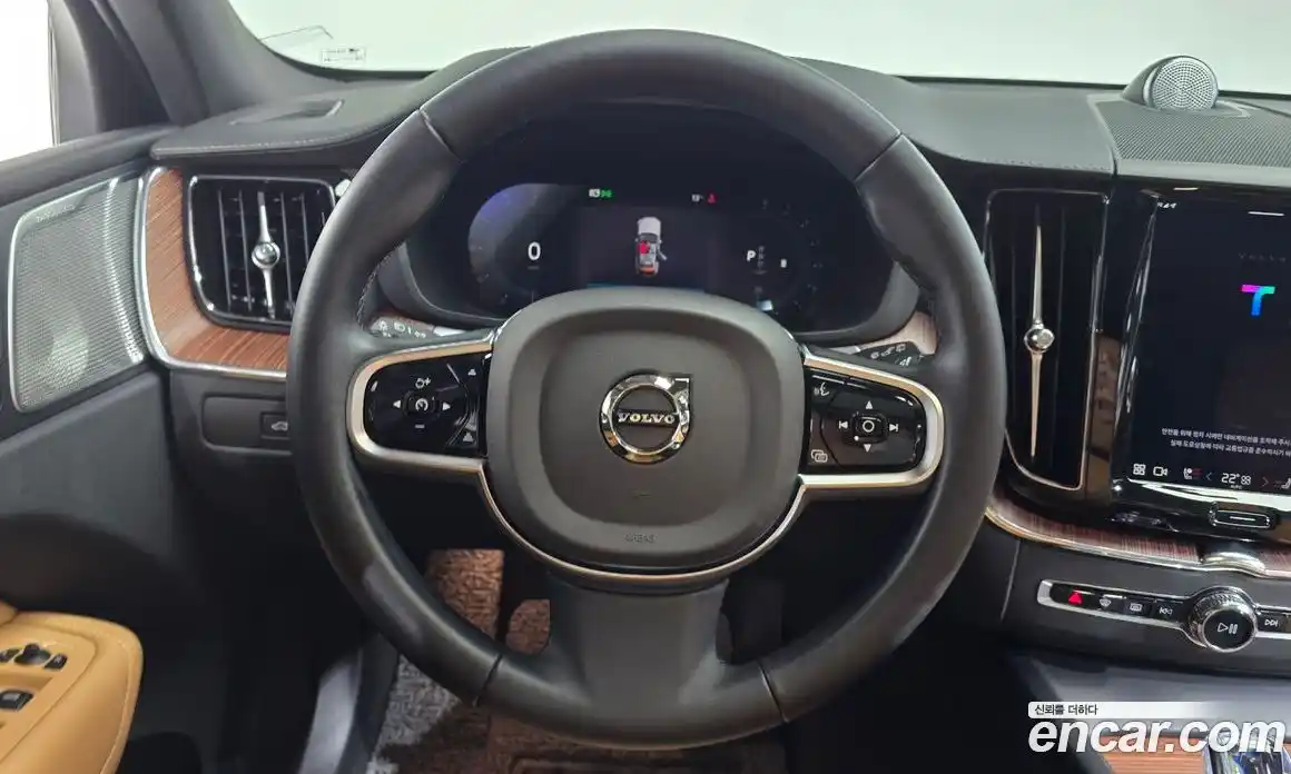 Volvo XC60 2025 2.0 Автомат в Москве № 164190, фото 9