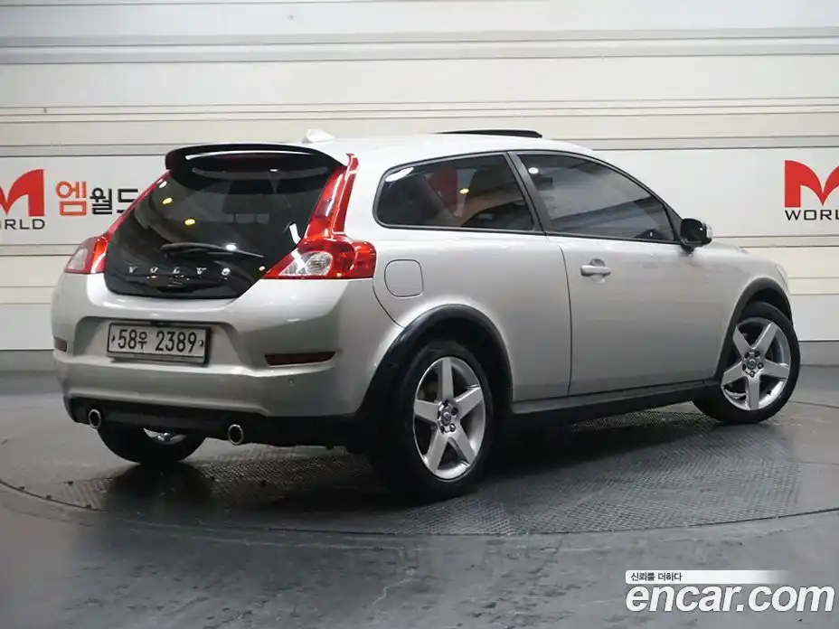 Volvo C30 2012 2.0 Автомат в Москве № 164862, фото 4