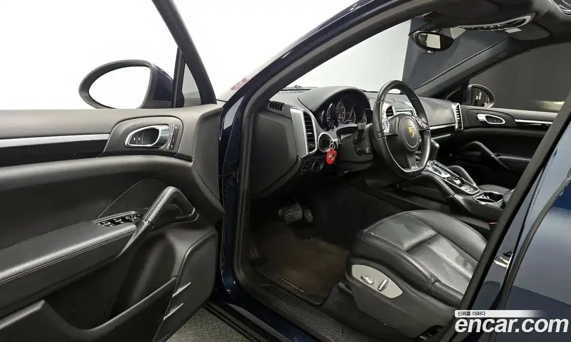Porsche Cayenne 2014 3.6 Автомат в Москве № 165518, фото 19