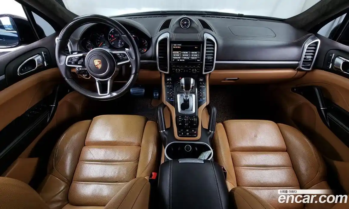 Porsche Cayenne 2016 4.8 Автомат в Москве № 165595, фото 12