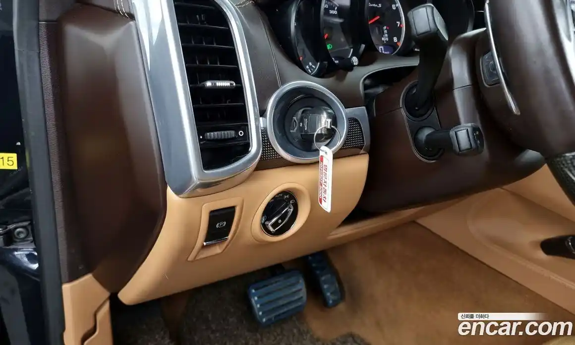 Porsche Cayenne 2016 4.8 Автомат в Москве № 165595, фото 14