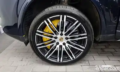 Porsche Cayenne 2016 4.8 Автомат в Москве № 165595, миниатюра 2